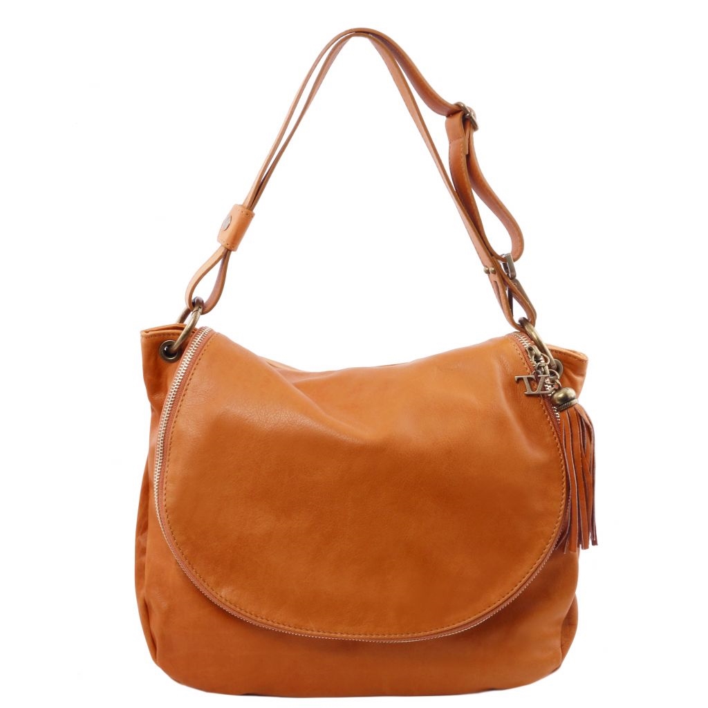Leather taske - Blød læder skulder taske med kvast detaljer i farven Cognac | 1110_1_6-PK
